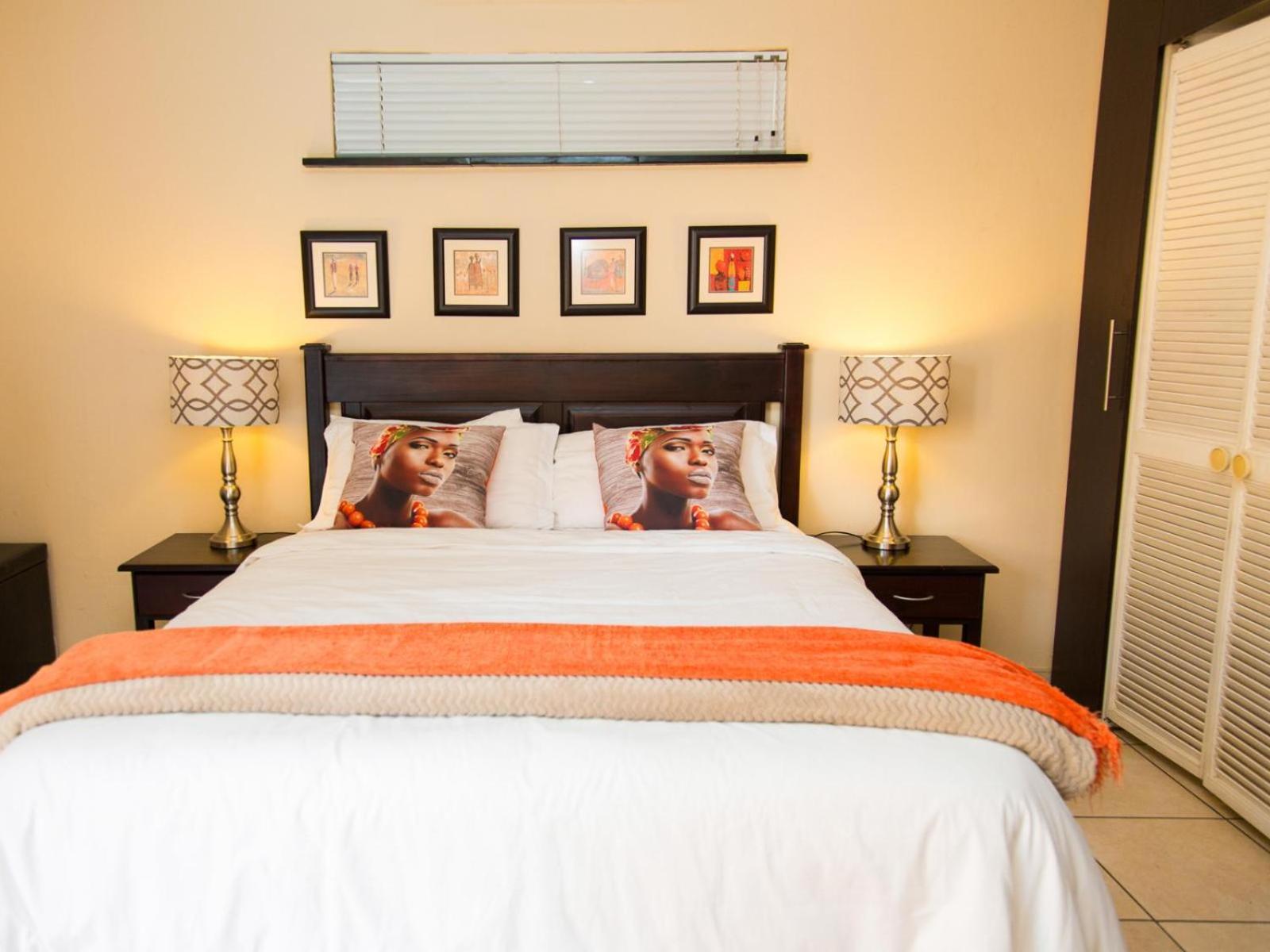 Sollunaa Guesthouse Sandton Room photo