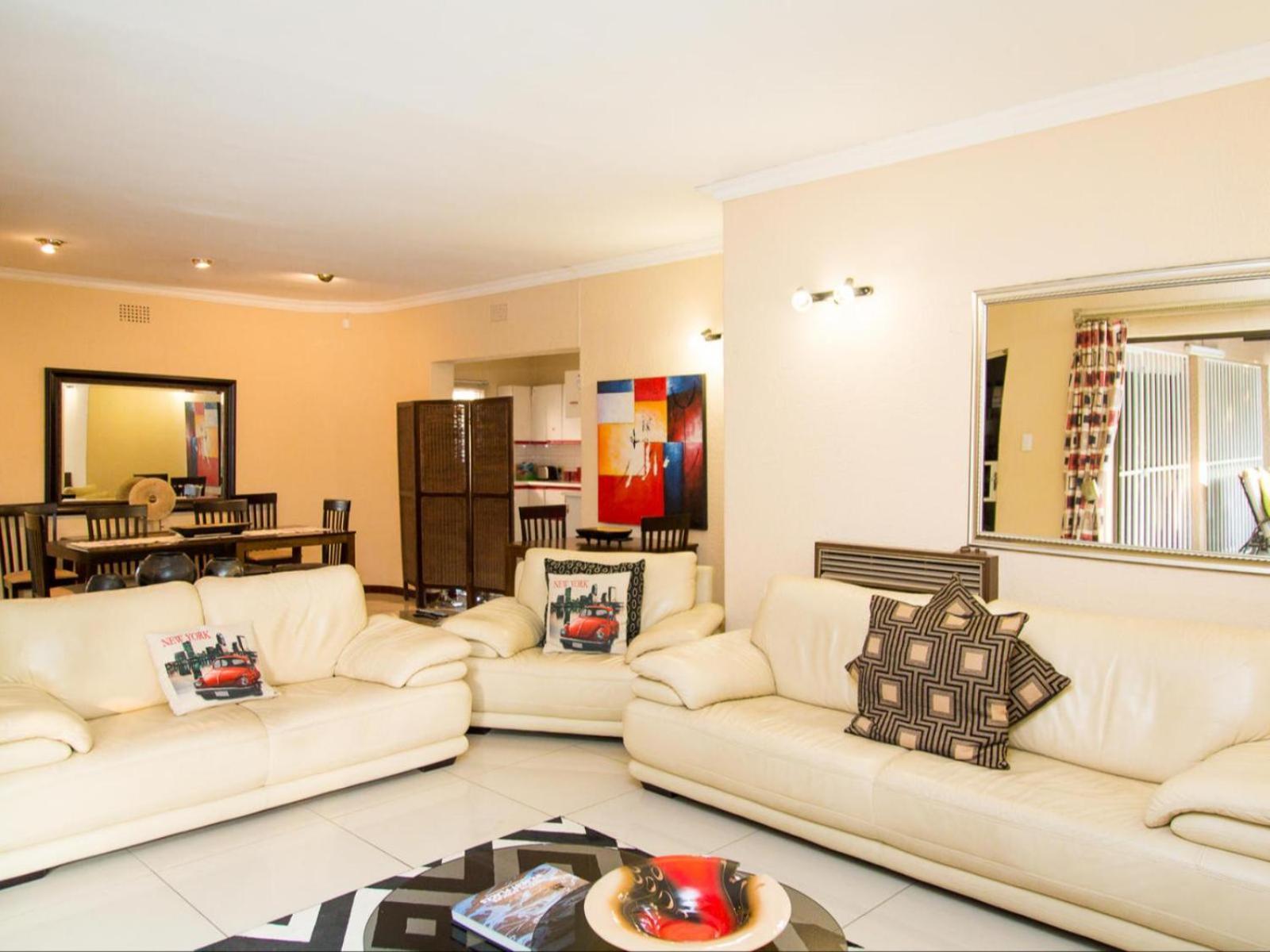 Sollunaa Guesthouse Sandton Exterior photo